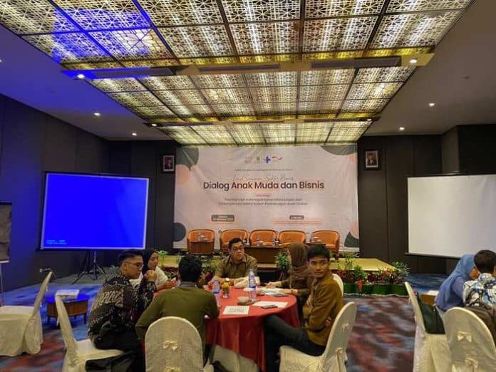 pkpa_dan_pebisnis_bahas_soal_keahlian_masa_depan_dan_pentingnya_perlindungan_anak_online