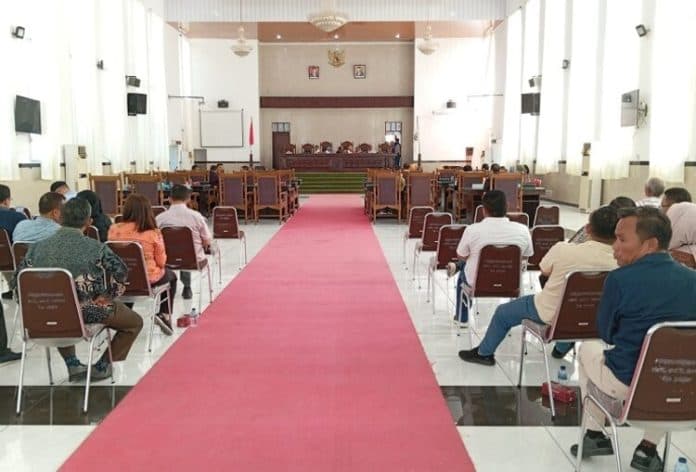 plh_sekda_anggota_dprd_siantar_minta_junaedi_tak_ikut_ambil_kebijakan_strategis