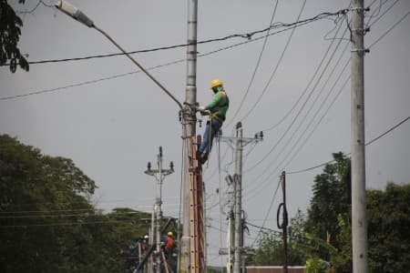 pln_kekurangan_dana_dan_terbitkan_obligasi_rp188_triliun_untuk_dana_operasi