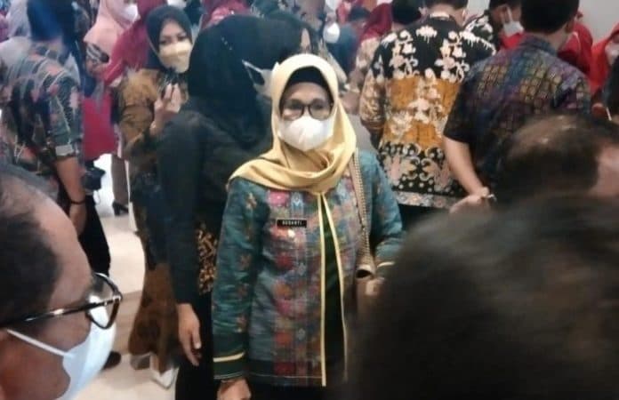 plt_wali_kota_siantar_hadiri_summit_seminar_dan_expo_di_semarang_wapres_wujudkan_tata_kelola_kota_yang_sehat