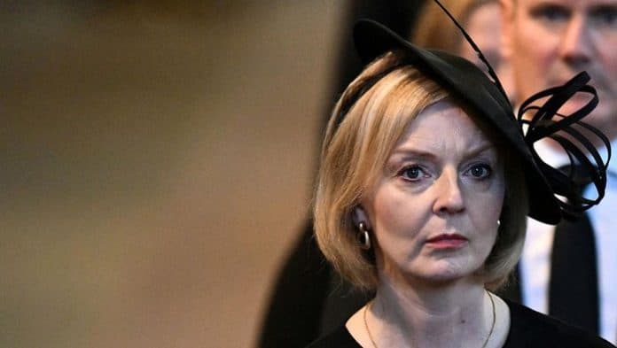 pm_inggris_liz_truss_didesak_mundur_oleh_partainya