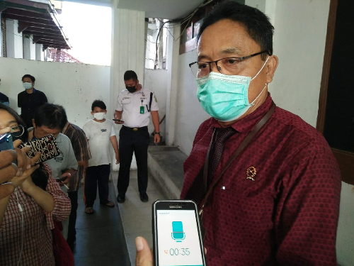 pn_medan_sidangkan_200_300_perkara_secara_online