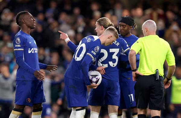 pochettino_berang_2_pemainnya_berebut_eksekusi_penalti