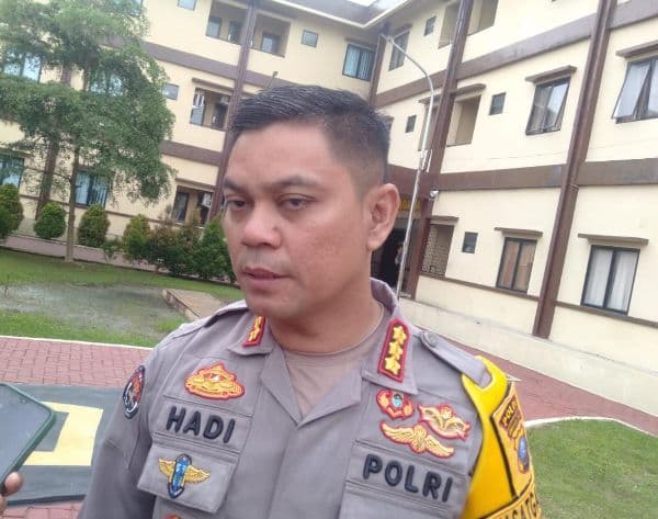 polda_sumut_dirikan_posko_identifikasi_korban_banjir_humbahas