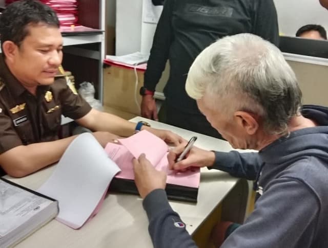 polda_sumut_limpahkan_berkas_perkara_suami_wakil_bupati_labuhanbatu_ke_jaksa