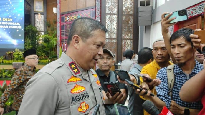 polda_sumut_siagakan_helikopter_selama_event_powerboad_f1h2o_di_balige