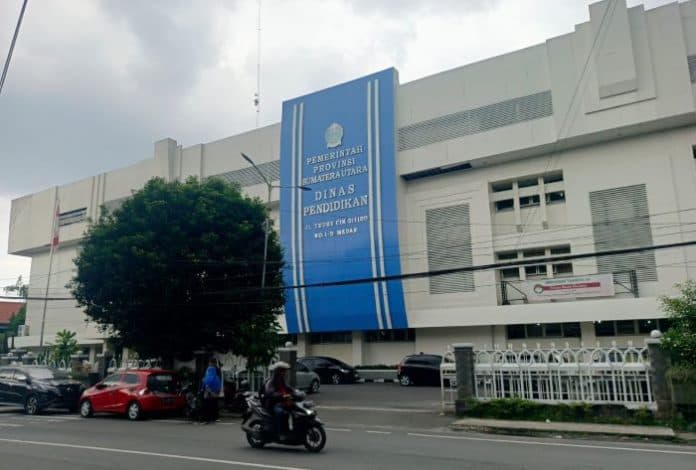 polemik_di_sman_8_medan_disdik_sumut_akan_menghadap_inspektorat