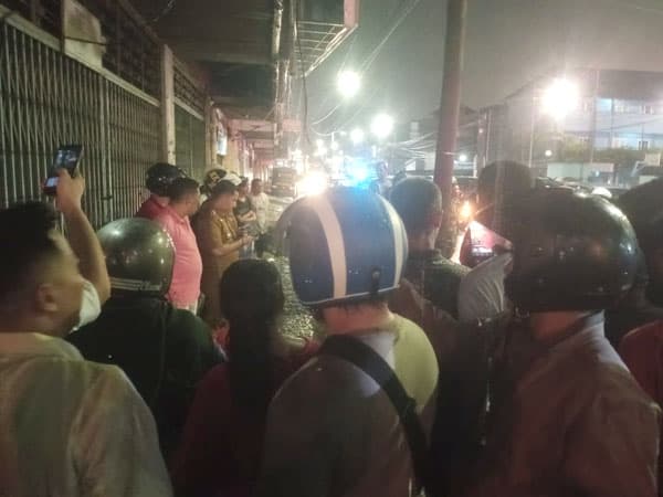 polisi_akan_panggil_pemilik_papan_reklame_yang_diduga_jadi_penyebab_pelajar_sd_di_medan_tewas