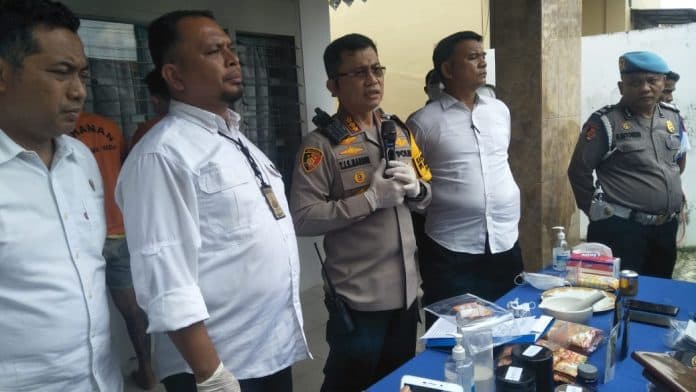 polisi_gagalkan_peredaran_narkotika_happy_water_di_medan_3_orang_diamankan