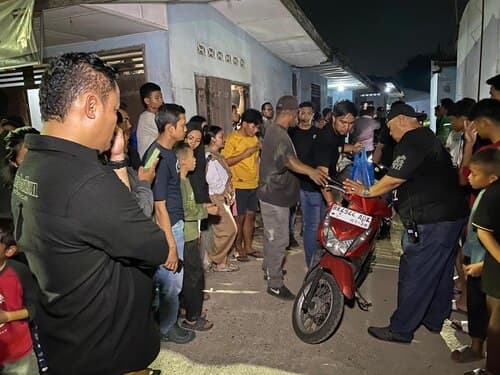 polisi_gerebek_sarang_geng_motor_medan_puluhan_sajam_diamankan