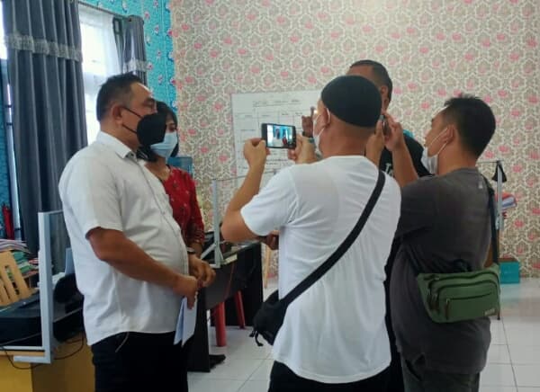 polisi_kejar_tersangka_cabul_terhadap_anak_tiri_di_tebing_tinggi