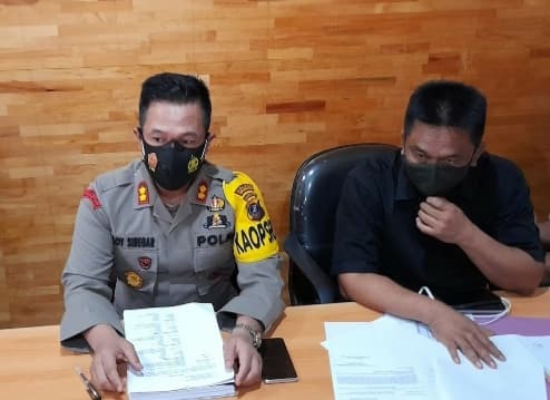 polisi_lakukan_penyelidikan_kasus_pembakaran_rumah_di_jalan_jorlang_hataran_siantar