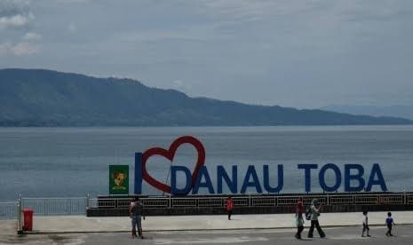 polisi_pariwisata_akan_dibentuk_untuk_amankan_kawasan_danau_toba