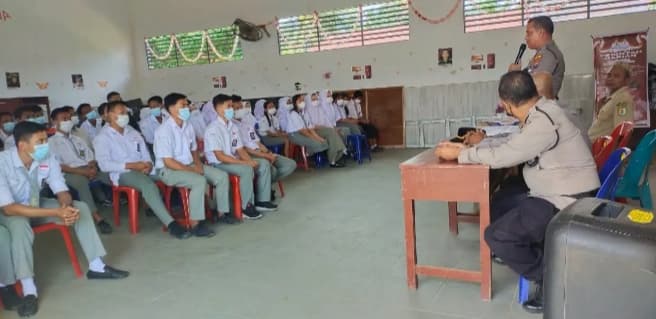 polisi_sambangi_smk_n_1_di_sergai_sosialisasi_penerimaan_calon_anggota_polri