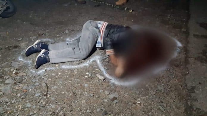 polisi_selidiki_tewasnya_rudolf_situmorang_yang_ditemukan_di_pinggir_jalan_simpang_palang_sitahoan