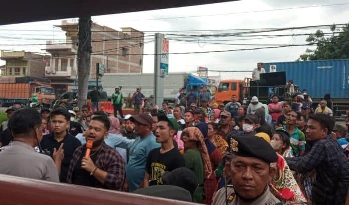 polres_binjai_dinilai_tak_sanggup_tangkap_pelaku_penganiayaan_seratusan_petani_demo_di_polda_sumut