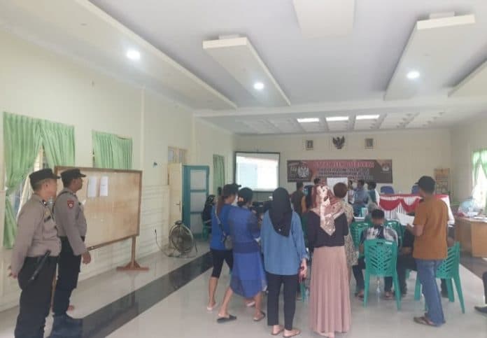 polres_kawal_rekapitulasi_penghitungan_suara_di_kantor_ppk_tebing_tinggi