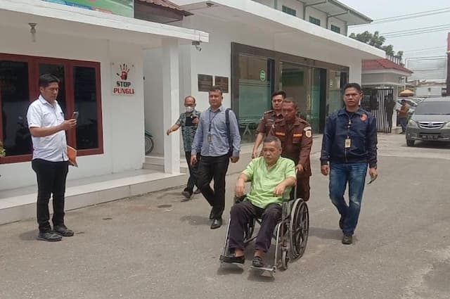 polres_labuhanbatu_limpahkan_berkas_perkara_eks_sekda_dan_bendahara_ke_kejaksaan