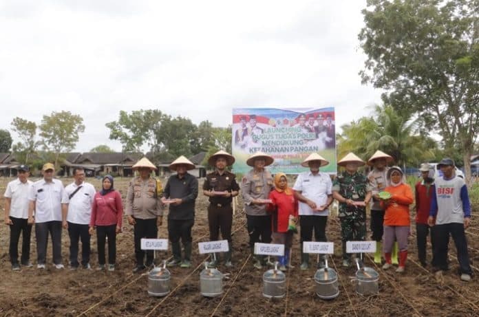 polres_langkat_launching_gugus_tugas_polri_dukung_ketahanan_pangan