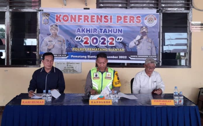polres_pematang_siantar_gelar_rilis_akhir_tahun_ini_paparan_kapolres
