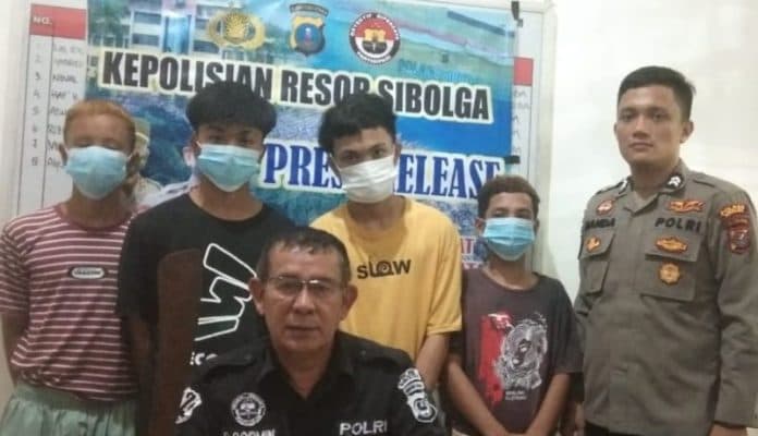 polres_sibolga_tangkap_empat_pelaku_penganiayaan
