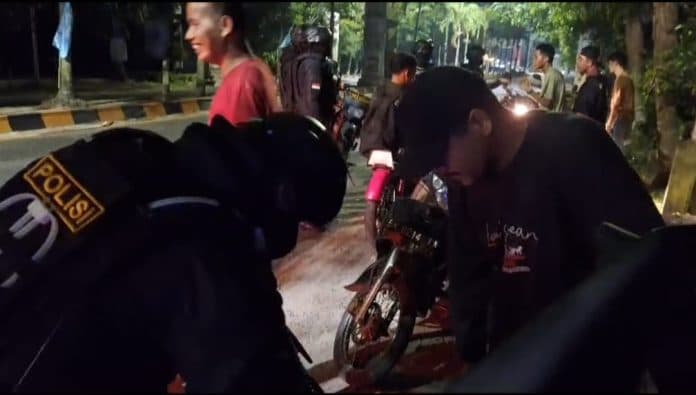 polres_tanjung_balai_menyisir_lokasi_rawan_kriminalitas_malam_hari