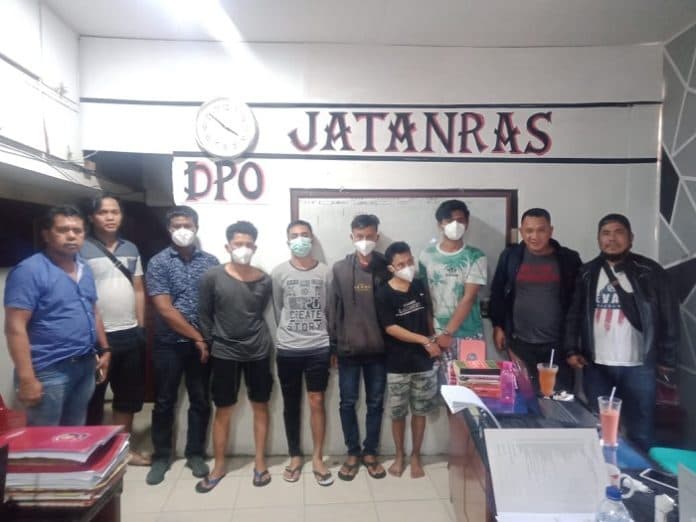 polres_taput_amankan_empat_pelaku_curanmor_serta_dua_penadah