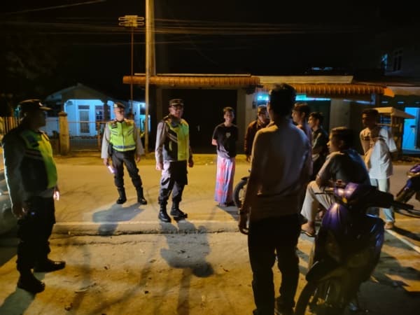 polres_tebing_tinggi_gelar_patroli_cegah_aktifitas_asmara_subuh