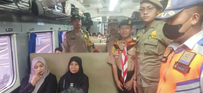 polres_tebing_tinggi_perketat_pengamanan_di_stasiun_kereta_api