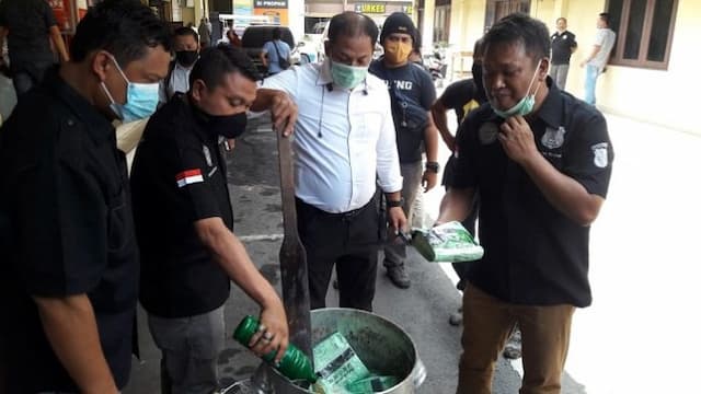 polrestabes_medan_musnahkan_15_kg_sabu_dan_60_ribu_ekstasi