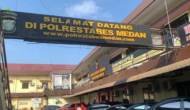 polrestabes_medan_tidak_menjawab_45399_panggilan_call_center_110
