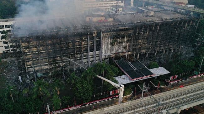 polri_tetapkan_tersangka_baru_kasus_kebakaran_kejaksaan_agung_siang_ini_diumumkan