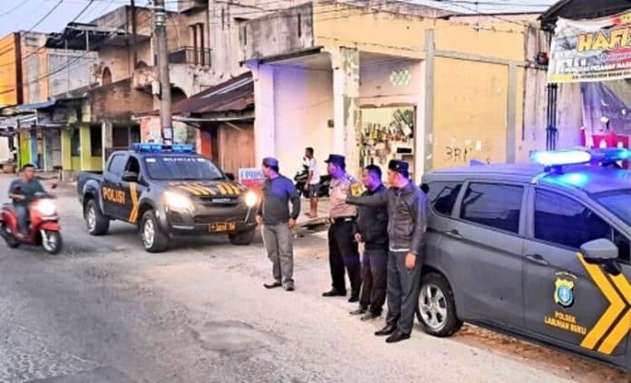 polsek_labuhan_ruku_patroli_subuh_cegah_tawuran