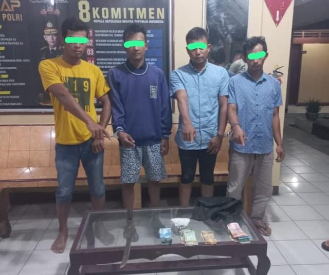 polsek_serbelawan_tangkap_4_pelaku_pencurian_di_dolok_batu_nanggar