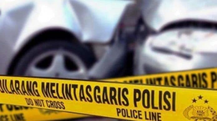 polsek_sunggal_dalami_penyebab_mobil_tabrak_trotoar_jalan_tb_simatupang