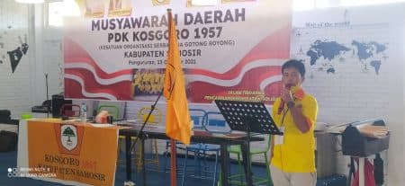 polten_simbolon_pimpin_kosgoro_kabupaten_samosir