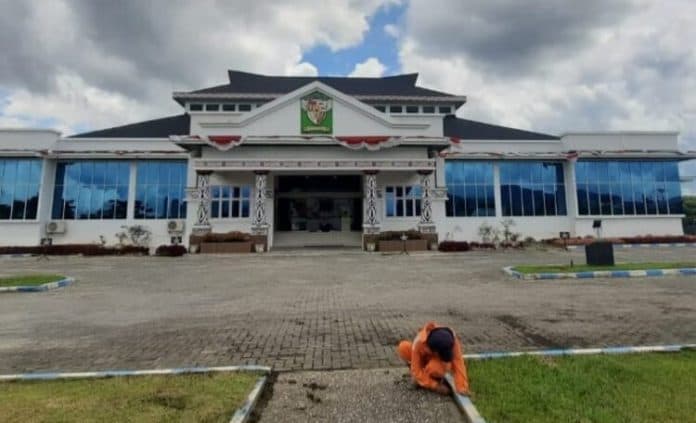 posisi_terakhir_kini_simalungun_peringkat_2_pelayanan_publik