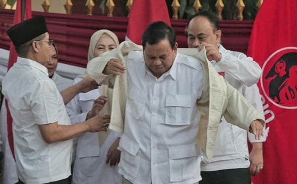 prabowo_diangkat_jadi_anggota_kehormatan_projo