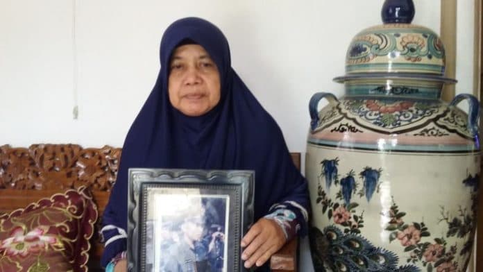 prajurit_tni_ad_perdamaian_pbb_tewas_di_kongo_ibu_kandung_serma_rama_berharap_pelaku_penembakan_anaknya_diusut
