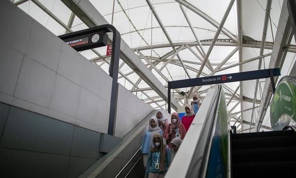 pramono_anung_janji_gratiskan_lrt_dan_mrt_jika_terpilih_jadi_gubernur_dki