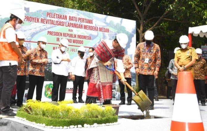 presiden_jokowi_letakkan_batu_pertama_revitalisasi_lapangan_merdeka_medan