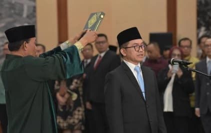 presiden_prabowo_subianto_angkat_muhammad_taufiq_sebagai_kepala_lan