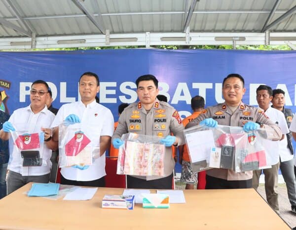pria_bersenjata_curi_uang_rp_300_juta_anak_dan_pembantu_korban_diancam