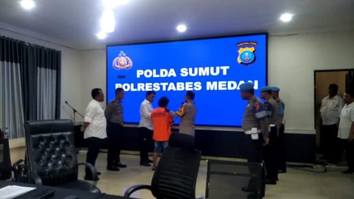 pria_diduga_bandar_narkoba_di_medan_timur_diringkus_polisi
