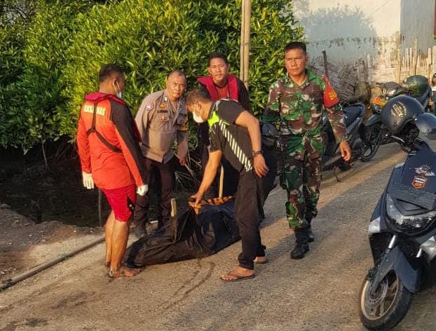 pria_membusuk_ditemukan_nelayan_warga_sempat_heboh