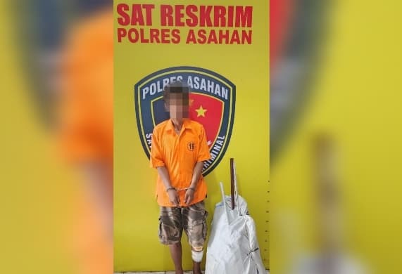 pria_pengangguran_ditangkap_usai_gasak_264_batang_aluminum_di_toko_gorden