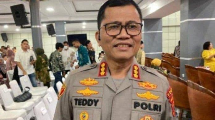 profil_teddy_jhon_sahala_marbun_sosok_kapolretabes_medan_yang_baru