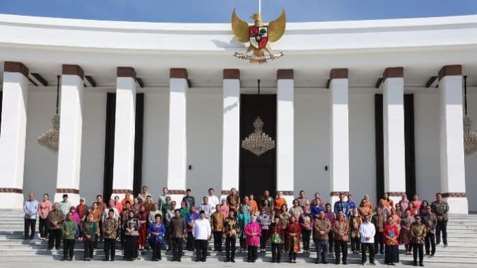 program_unggulan_pemerintahan_baru_dapat_kucuran_dana_apbn_2025_rp121_triliun