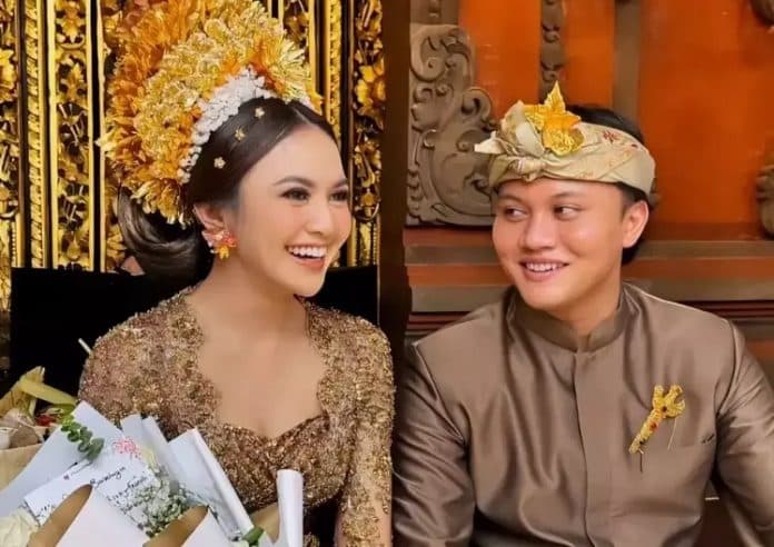 prosesi_adat_warnai_rentetan_pernikahan_rizky_febian_dan_mahalini
