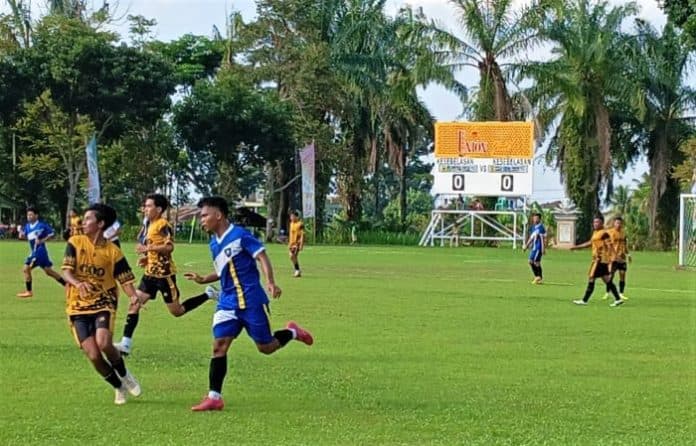 ps_putra_toba_tekuk_askot_tebing_tinggi_dengan_skor_4_3_candra_panjaitan_cetak_hattrick